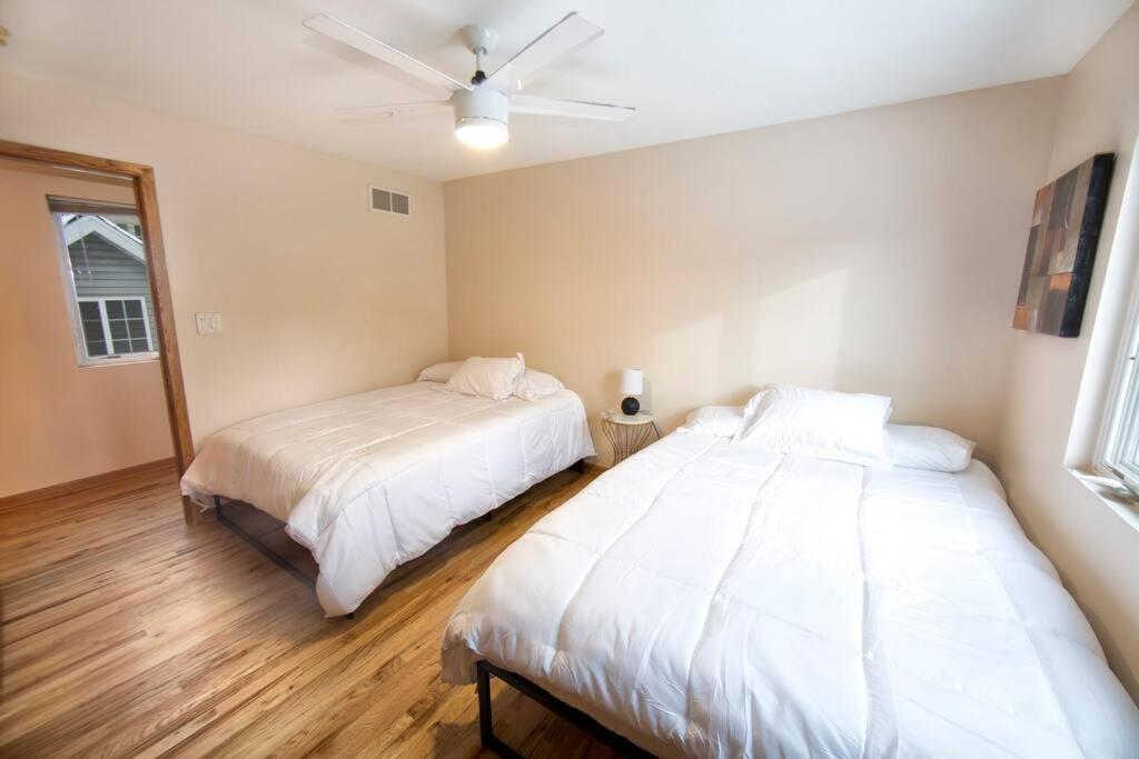 Tucked Away Off Brady - 4 Beds Apartamento Milwaukee Exterior foto